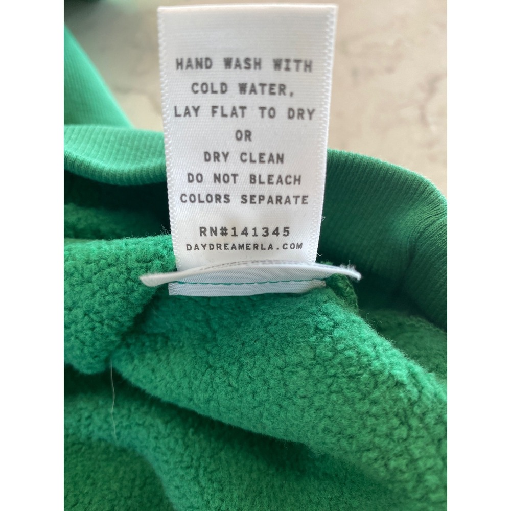 Daydreamer Fleetwood Mac August 2 1990 Green Graphic Sweatshirt XL NWT - Picture 5 of 8